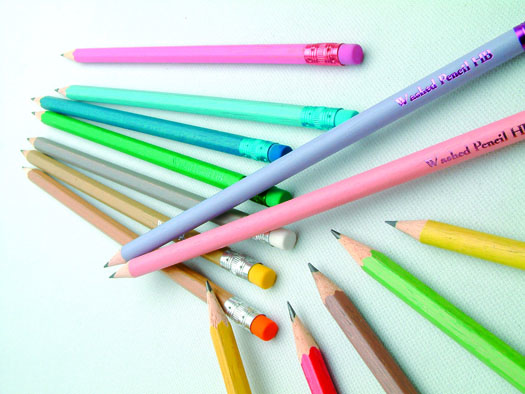 คินสอเขียนทั่วไป(โชว์ร่องน้ำ)